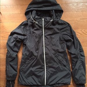 Lululemon Run Hustle Jacket, Black, size 6